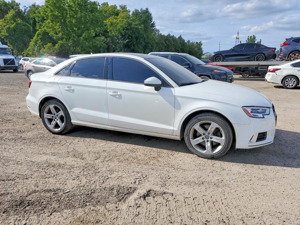 Auction sale of the 2018 Audi A3, vin: WAUB8GFF0J1079555, lot number: 68701386