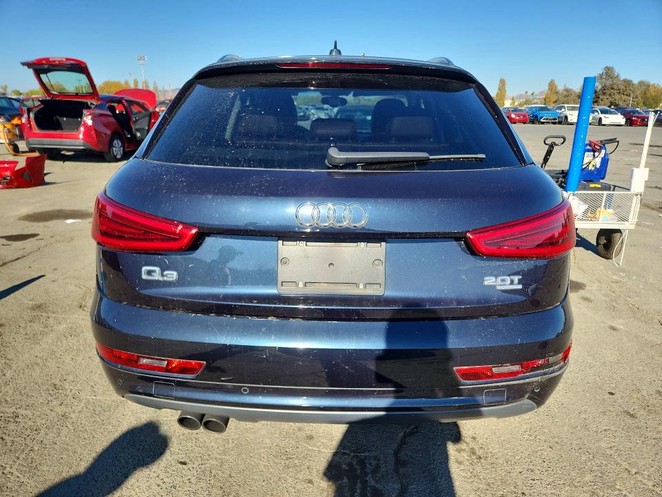 71245476 :رقم المزاد ، WA1GFCFS8FR005775 vin ، 2015 Audi Q3 مزاد بيع