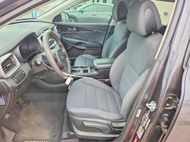 2016 Kia Sorento მანქანა იყიდება აუქციონზე, vin: 5XYPG4A39GG018561, აუქციონის ნომერი: 69803886