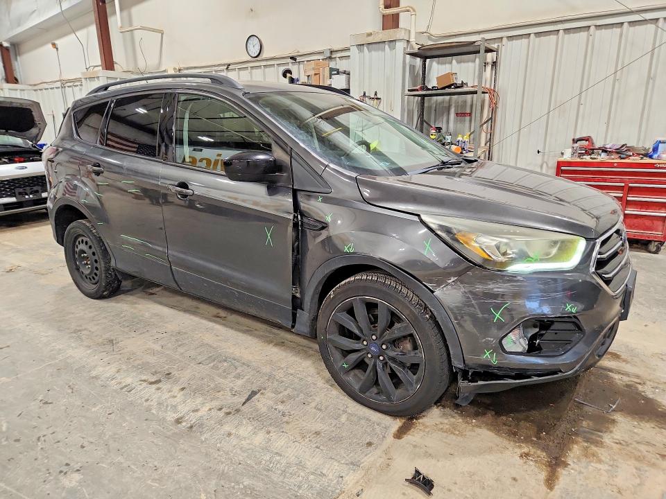 2017 Ford Escape მანქანა იყიდება აუქციონზე, vin: 1FMCU9G98HUA11113, აუქციონის ნომერი: 67430256