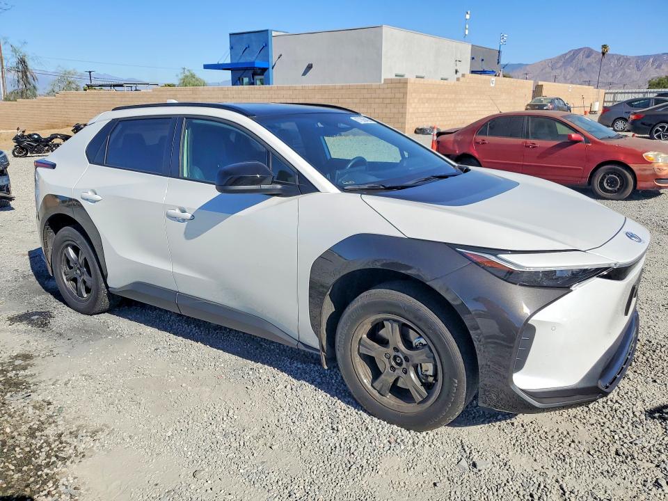 67296496 :رقم المزاد ، JTMAAAAA6RA043084 vin ، 2024 Toyota Bz4x مزاد بيع