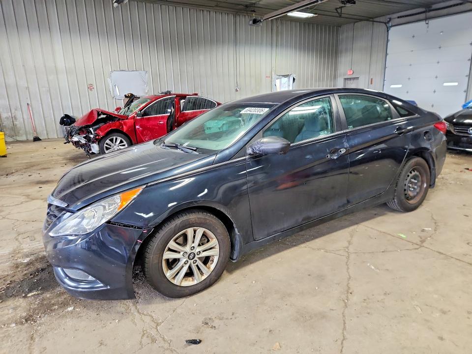 69420306 :رقم المزاد ، 5NPEB4AC8DH545114 vin ، 2013 Hyundai Sonata مزاد بيع