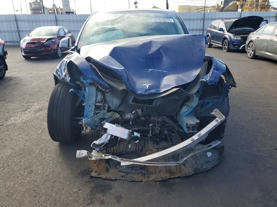 2024 Tesla Model Y მანქანა იყიდება აუქციონზე, vin: 7SAYGDEE6RF180256, აუქციონის ნომერი: 67478076