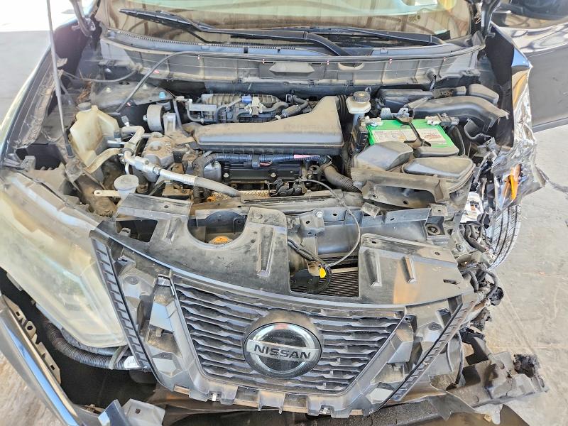 68561176 :رقم المزاد ، 5N1AT2MT8JC769515 vin ، 2018 Nissan Rogue مزاد بيع