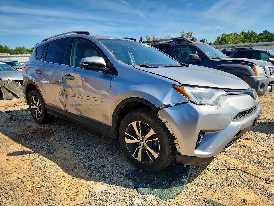 68158376 :رقم المزاد ، JTMRFREVXJJ202158 vin ، 2018 Toyota Rav4 مزاد بيع