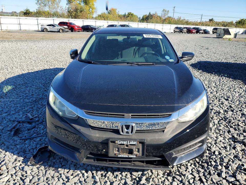 69810986 :رقم المزاد ، 19XFC2F57GE017105 vin ، 2016 Honda Civic مزاد بيع