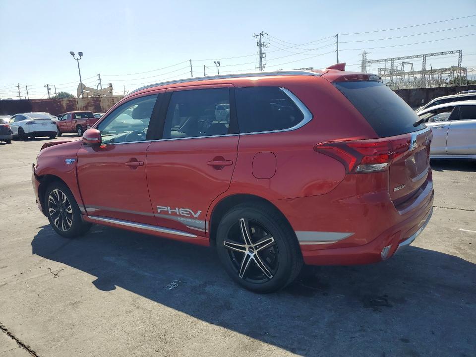 Продажа на аукционе авто 2018 Mitsubishi Outlander, vin: JA4J24A50JZ060223, номер лота: 70643806