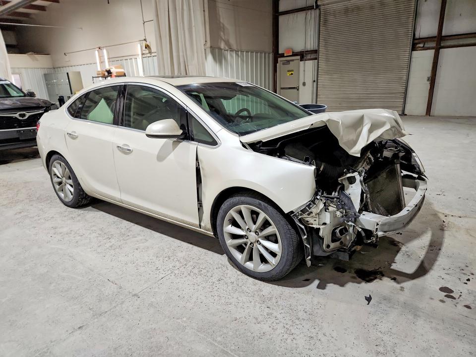 70240136 :رقم المزاد ، 1G4PR5SKXC4137360 vin ، 2012 Buick Verano مزاد بيع