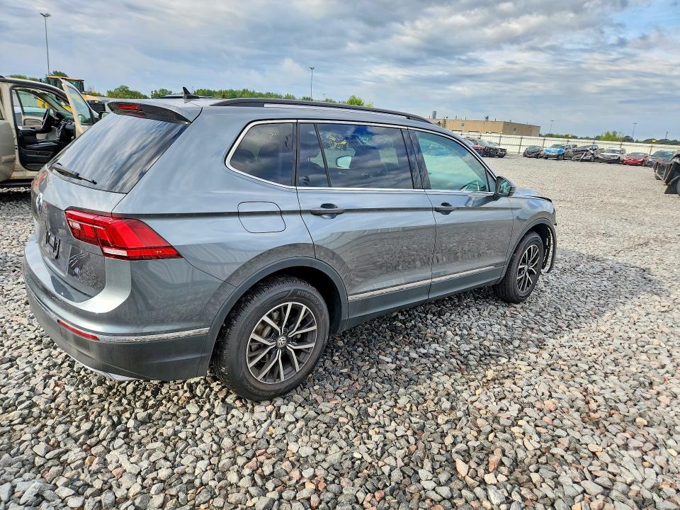 67706246 :رقم المزاد ، 3VV3B7AXXMM134689 vin ، 2021 Volkswagen Tiguan مزاد بيع