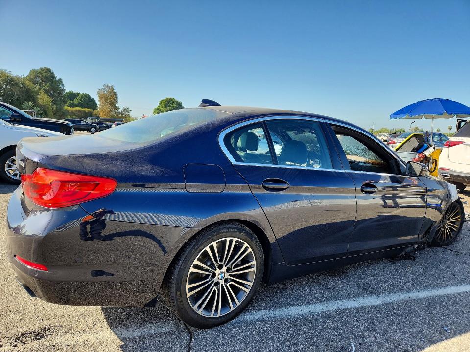 2019 Bmw 540 მანქანა იყიდება აუქციონზე, vin: WBAJE5C53KWW01233, აუქციონის ნომერი: 70300996