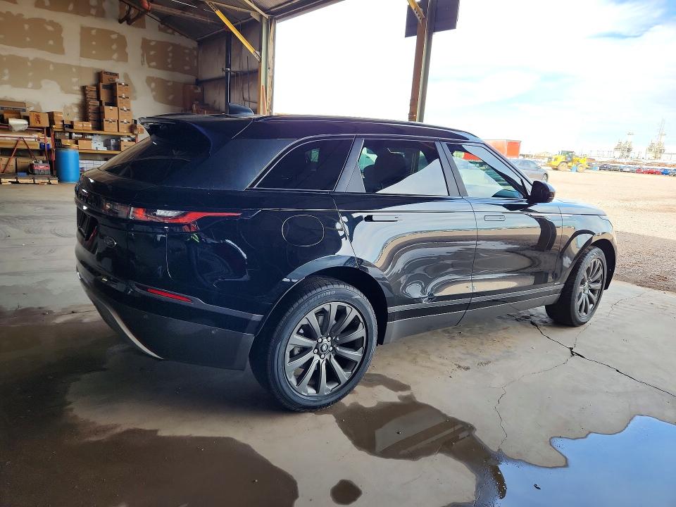 70112896 :رقم المزاد ، SALYL2RX3JA774379 vin ، 2018 Land Rover Range Rover Velar مزاد بيع