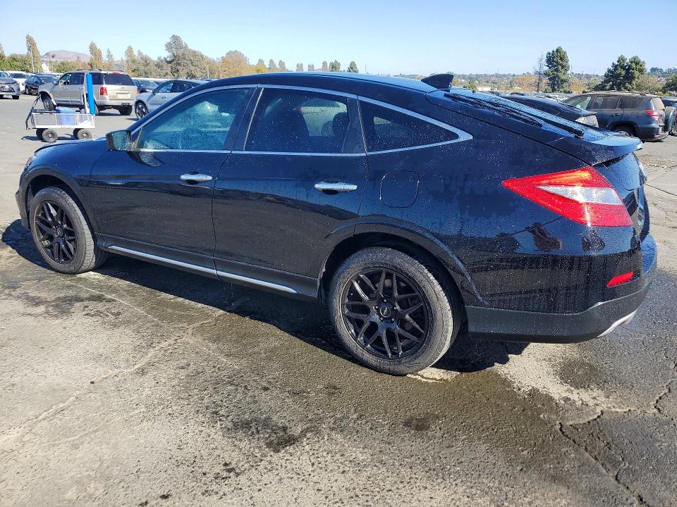 2013 Honda Crosstour მანქანა იყიდება აუქციონზე, vin: 5J6TF3H57DL002338, აუქციონის ნომერი: 70101796