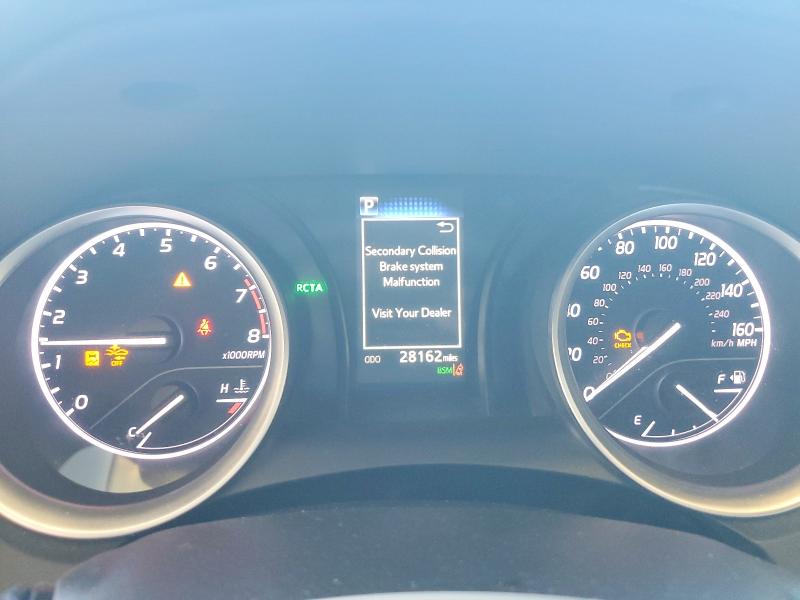 70675016 :رقم المزاد ، 4T1R11AK5MU421166 vin ، 2021 Toyota Camry مزاد بيع