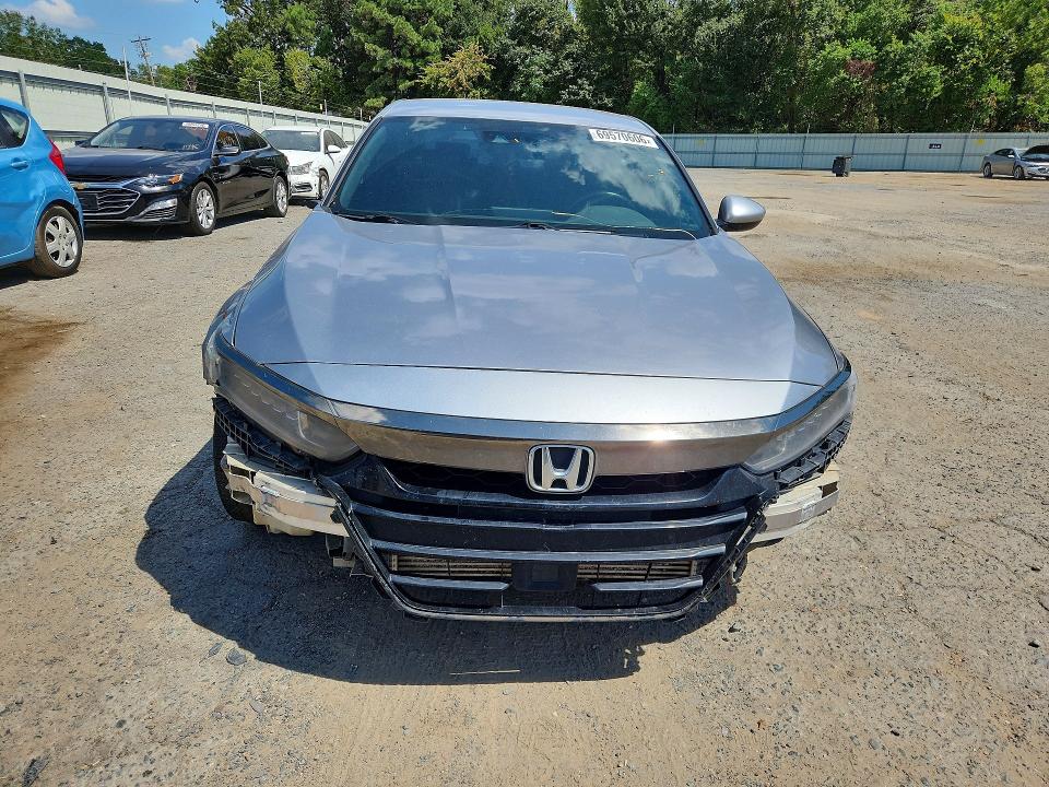 Продажа на аукционе авто 2018 Honda Accord, vin: 1HGCV1F38JA161523, номер лота: 69570606