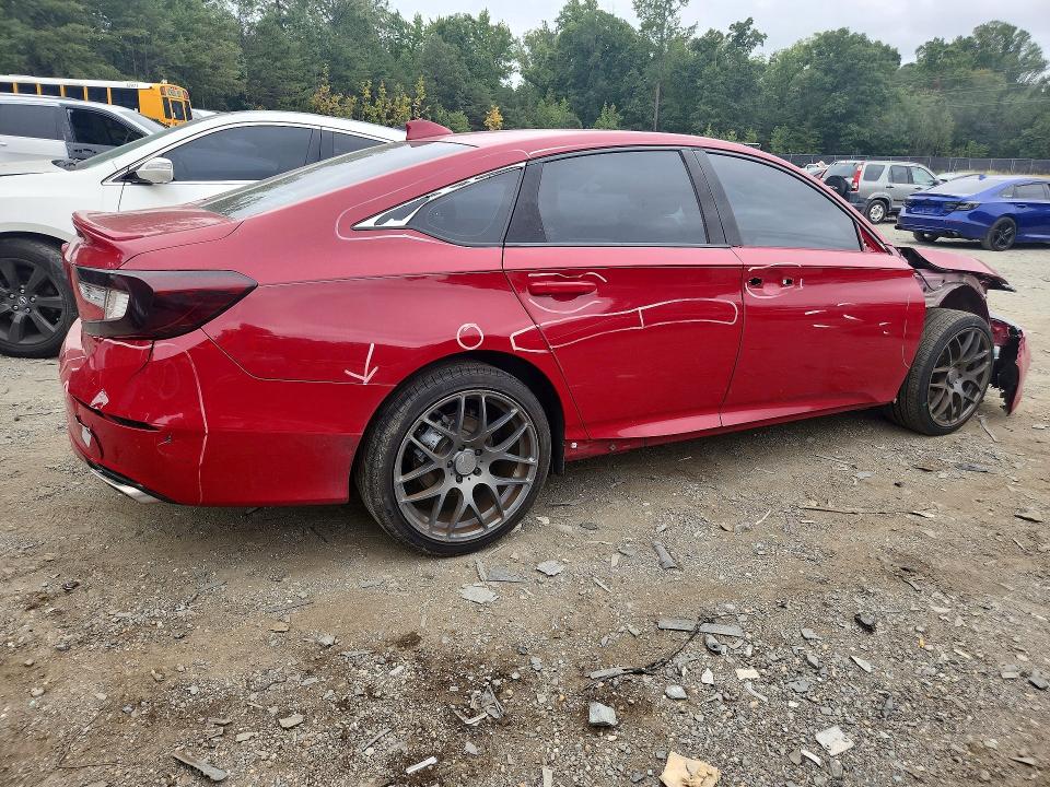 69690036 :رقم المزاد ، 1HGCV1F35JA235397 vin ، 2018 Honda Accord مزاد بيع