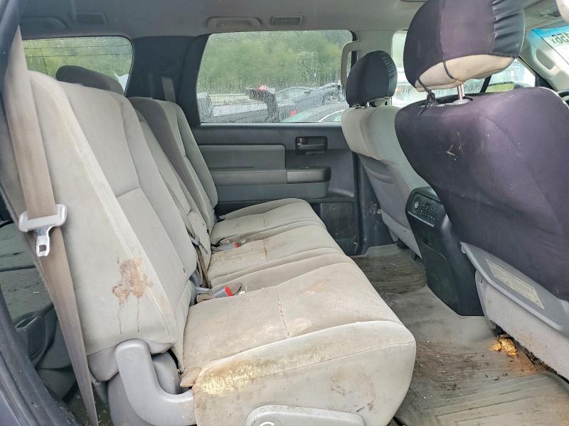 70172156 :رقم المزاد ، 5TDBY5G1XAS030179 vin ، 2010 Toyota Sequoia مزاد بيع