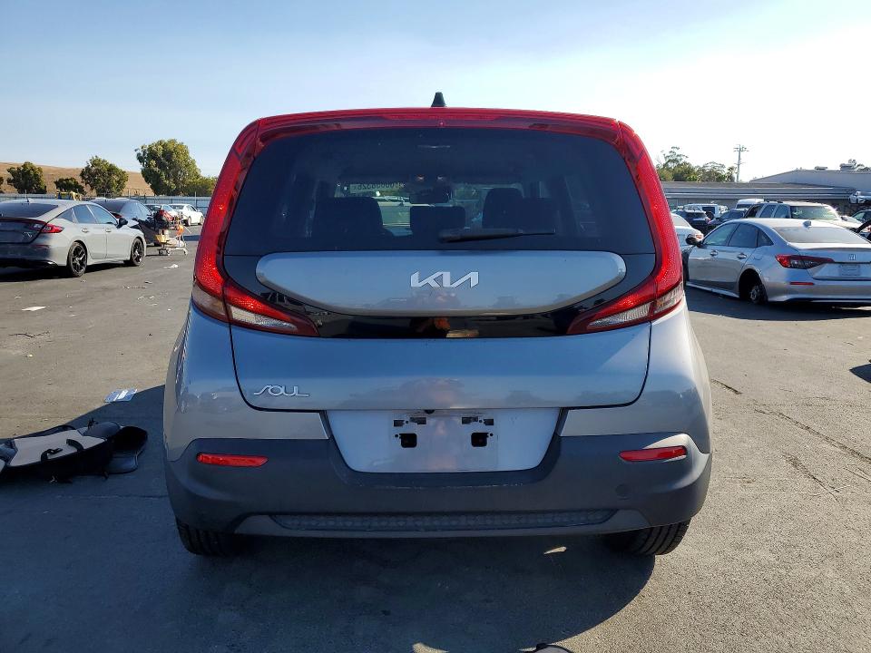 68858326 :رقم المزاد ، KNDJ23AUXN7822675 vin ، 2022 Kia Soul مزاد بيع