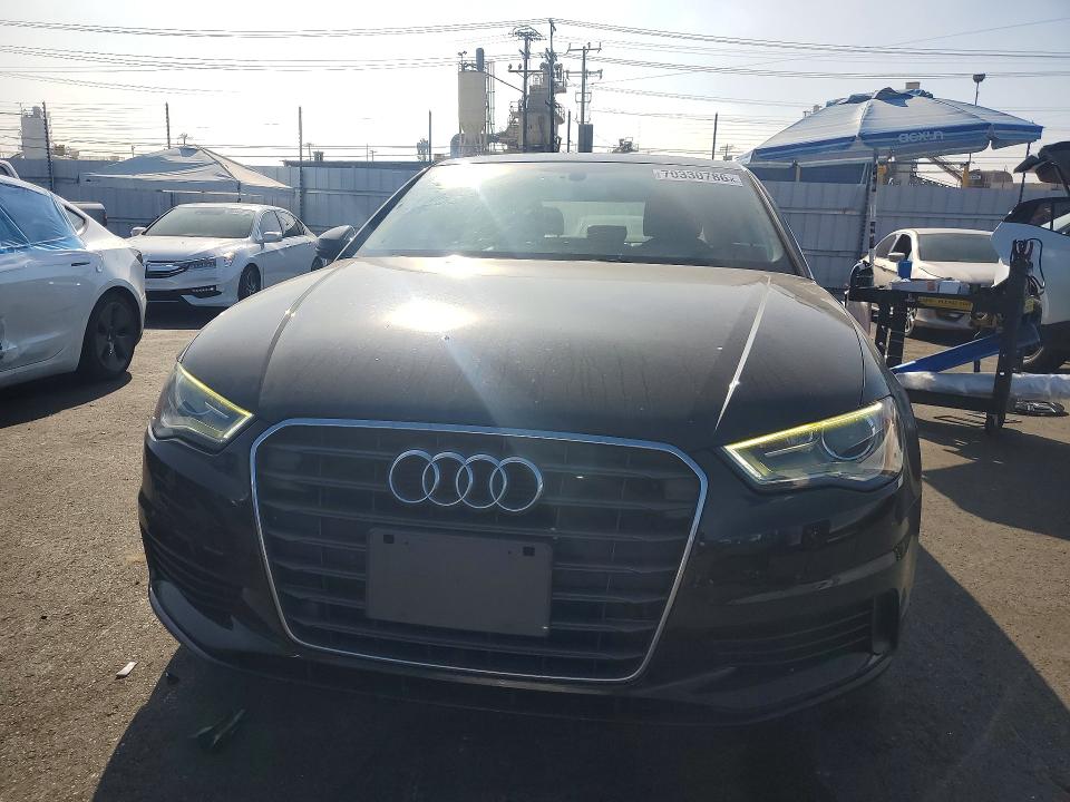 Продажа на аукционе авто 2015 Audi A3, vin: WAUACGFF2F1004695, номер лота: 70330786