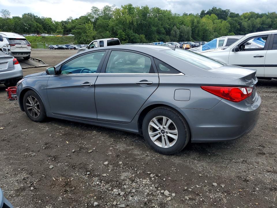 67726366 :رقم المزاد ، 5NPEB4AC0DH700660 vin ، 2013 Hyundai Sonata مزاد بيع