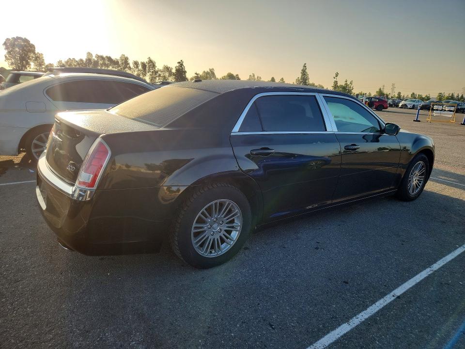 69549626 :رقم المزاد ، 2C3CCAAG3DH576175 vin ، 2013 Chrysler 300 مزاد بيع