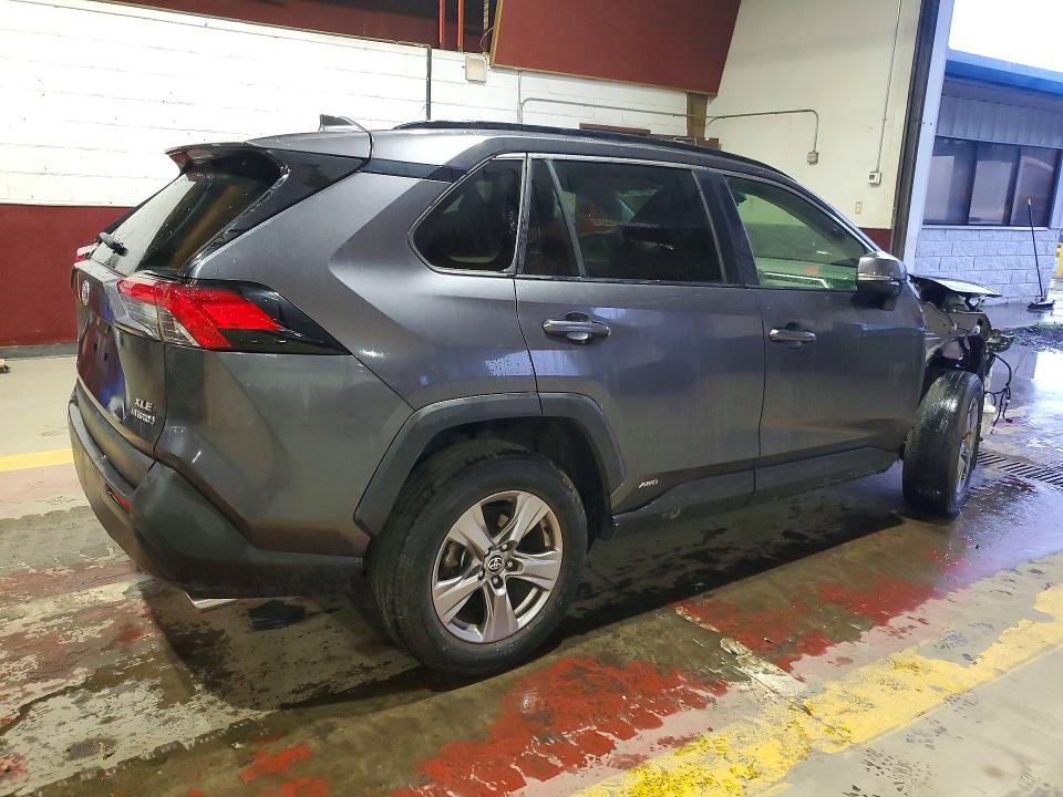 2022 Toyota Rav4 მანქანა იყიდება აუქციონზე, vin: JTMRWRFV6NJ055695, აუქციონის ნომერი: 70407586