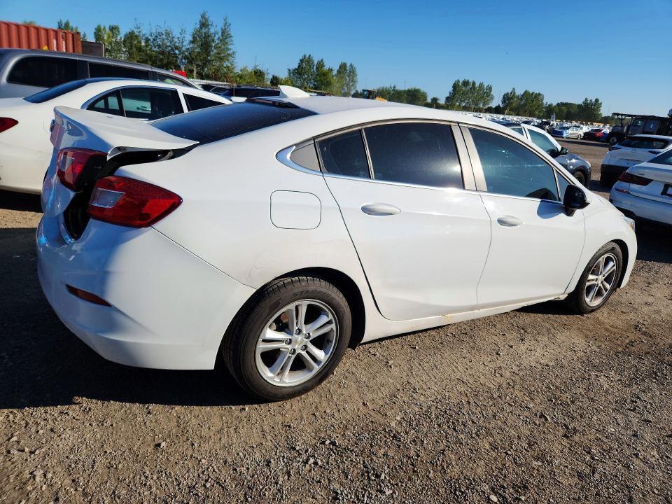 67875646 :رقم المزاد ، 1G1BE5SM3J7228941 vin ، 2018 Chevrolet Cruze مزاد بيع