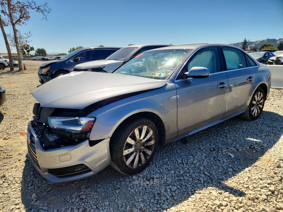 Продаж на аукціоні авто 2015 Audi A4, vin: WAUAFAFLXFN002017, номер лоту: 70176876