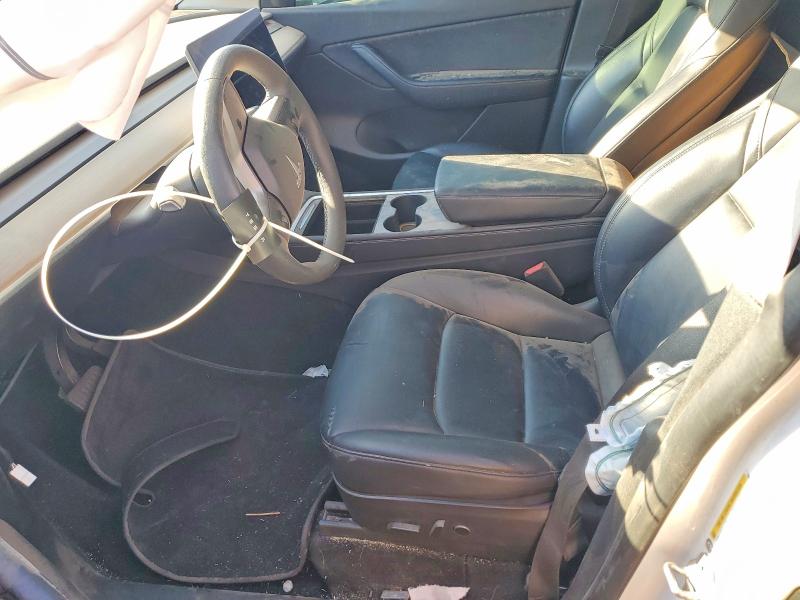 63569156 :رقم المزاد ، 7SAYGAEE1NF329679 vin ، 2022 Tesla Model Y مزاد بيع