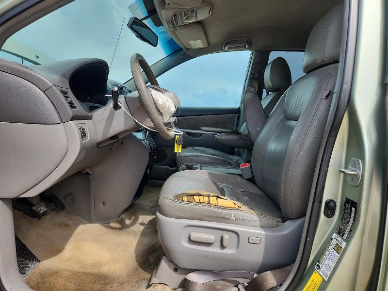 2010 Toyota Sienna მანქანა იყიდება აუქციონზე, vin: 5TDKK4CC2AS299943, აუქციონის ნომერი: 68308396