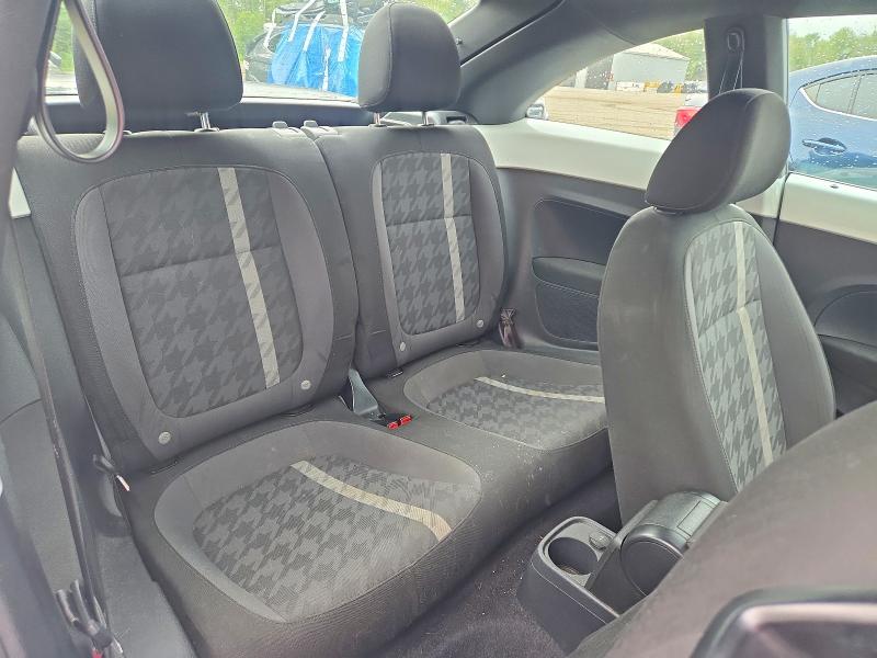 Продажа на аукционе авто 2017 Volkswagen Beetle, vin: 3VWJ17AT9HM615977, номер лота: 67474046