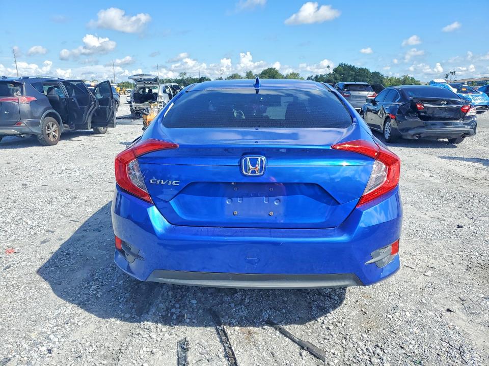 Продаж на аукціоні авто 2018 Honda Civic, vin: 19XFC2F71JE000065, номер лоту: 67265646