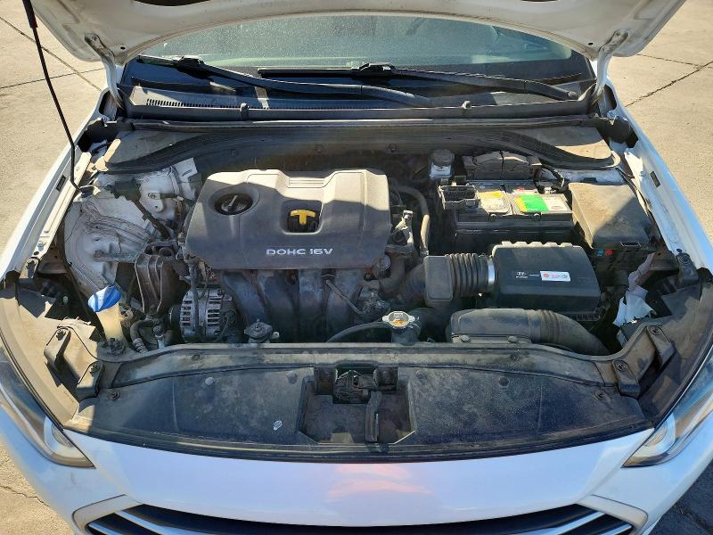 68074256 :رقم المزاد ، 5NPD84LF0JH224665 vin ، 2018 Hyundai Elantra مزاد بيع