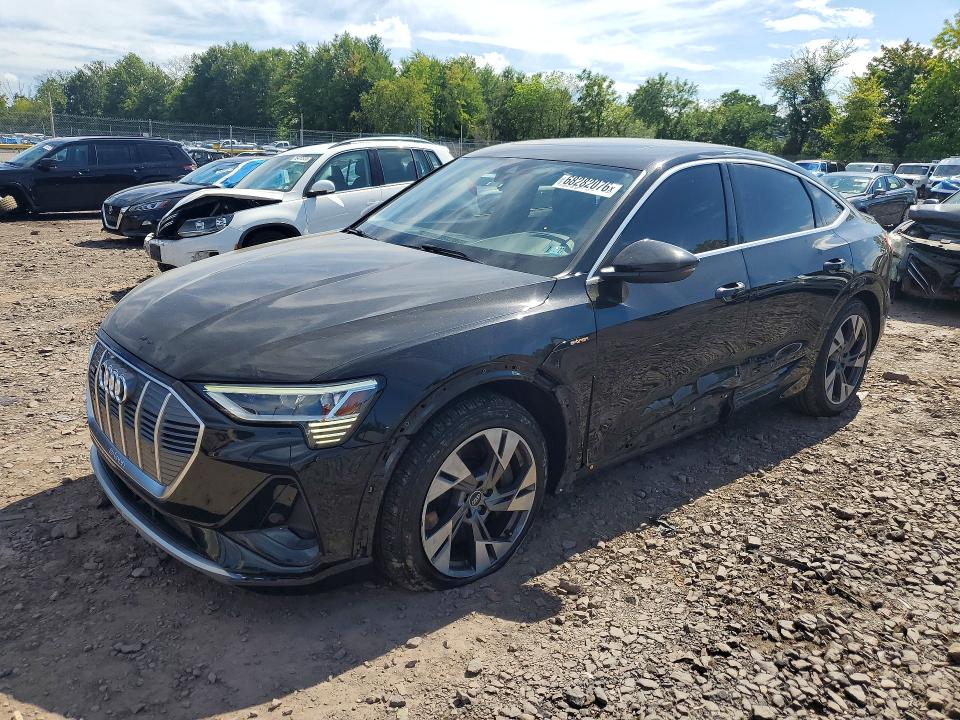 Продажа на аукционе авто 2021 Audi E-tron, vin: WA11AAGE4MB010723, номер лота: 68282076