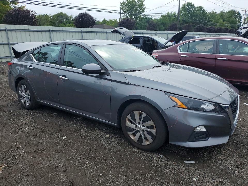 67277396 :رقم المزاد ، 1N4BL4BVXNN345536 vin ، 2022 Nissan Altima مزاد بيع