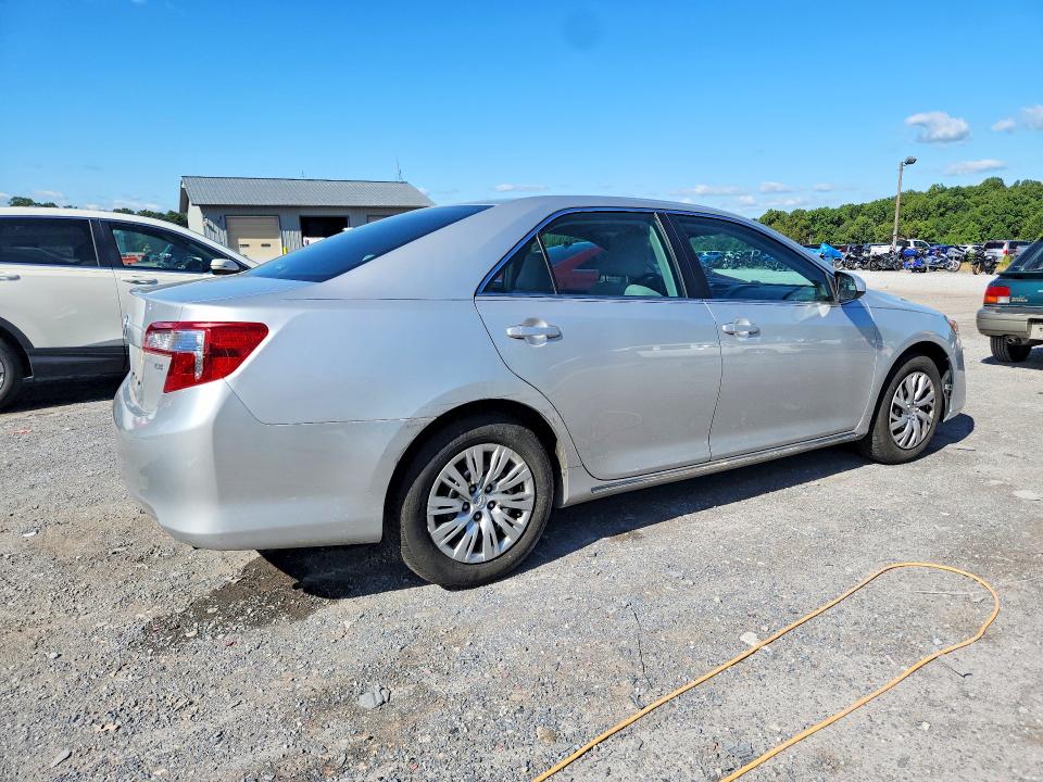 2014 Toyota Camry მანქანა იყიდება აუქციონზე, vin: 4T4BF1FK1ER362135, აუქციონის ნომერი: 68926006