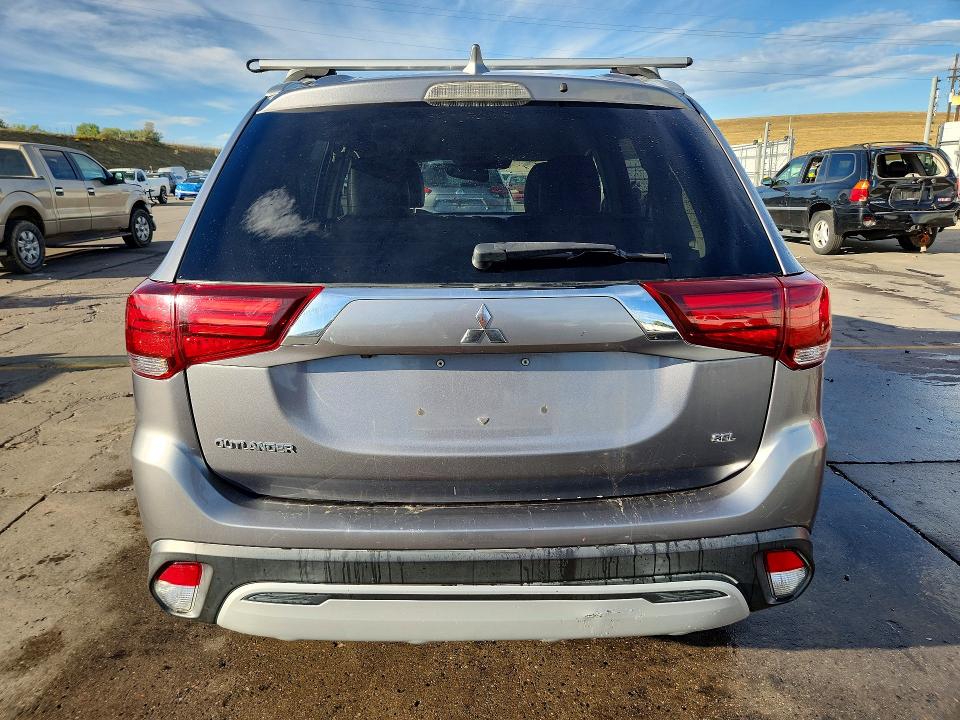 2020 Mitsubishi Outlander მანქანა იყიდება აუქციონზე, vin: JA4AD3A30LJ001547, აუქციონის ნომერი: 69225756