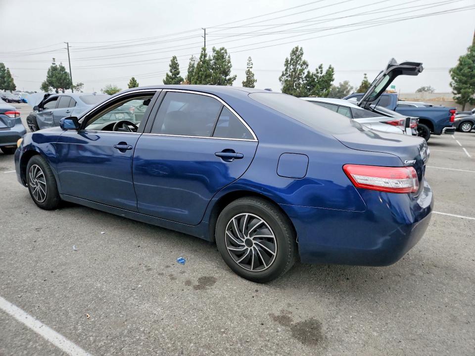 2010 Toyota Camry მანქანა იყიდება აუქციონზე, vin: 4T1BF3EK7AU527591, აუქციონის ნომერი: 68627786