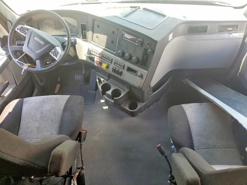 Продажа на аукционе авто 2022 Freightliner Cascadia 126, vin: 3AKJHHDR2NSNK9005, номер лота: 66141986