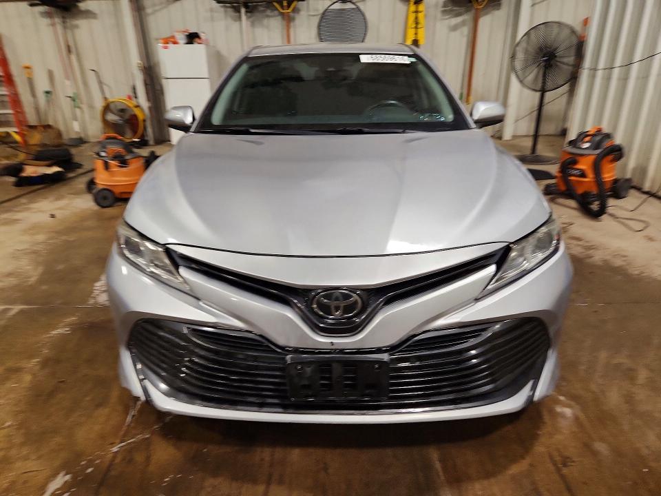 2019 Toyota Camry მანქანა იყიდება აუქციონზე, vin: 4T1B11HK8KU259036, აუქციონის ნომერი: 68569616