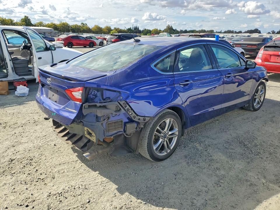 67673266 :رقم المزاد ، 3FA6P0SU1FR206951 vin ، 2015 Ford Fusion مزاد بيع