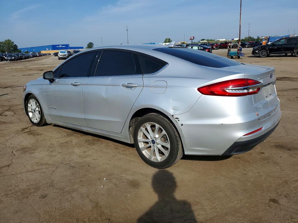 2019 Ford Fusion მანქანა იყიდება აუქციონზე, vin: 3FA6P0LU6KR147825, აუქციონის ნომერი: 67666626