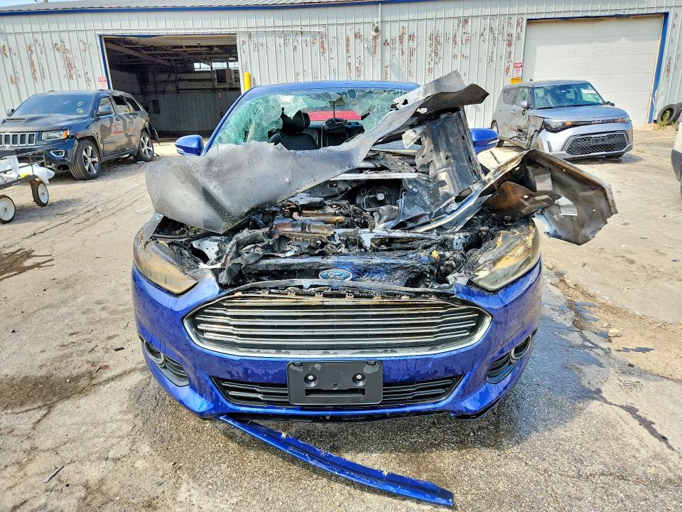67827886 :رقم المزاد ، 3FA6P0HD3FR275681 vin ، 2015 Ford Fusion مزاد بيع