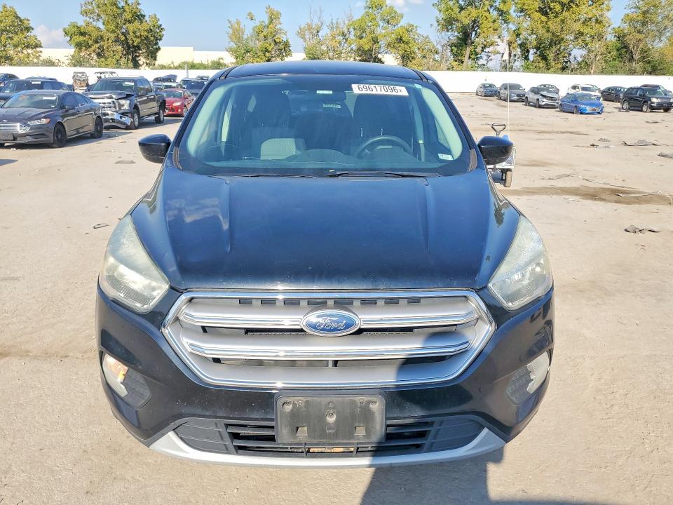 69617096 :رقم المزاد ، 1FMCU9G99HUA47991 vin ، 2017 Ford Escape مزاد بيع