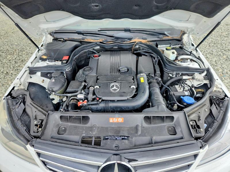 Продажа на аукционе авто 2014 Mercedes-benz C, vin: WDDGF4HB6EA941230, номер лота: 67180206