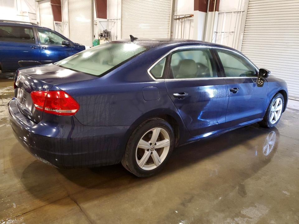 67205036 :رقم المزاد ، 1VWBP7A38DC046098 vin ، 2013 Volkswagen Passat مزاد بيع