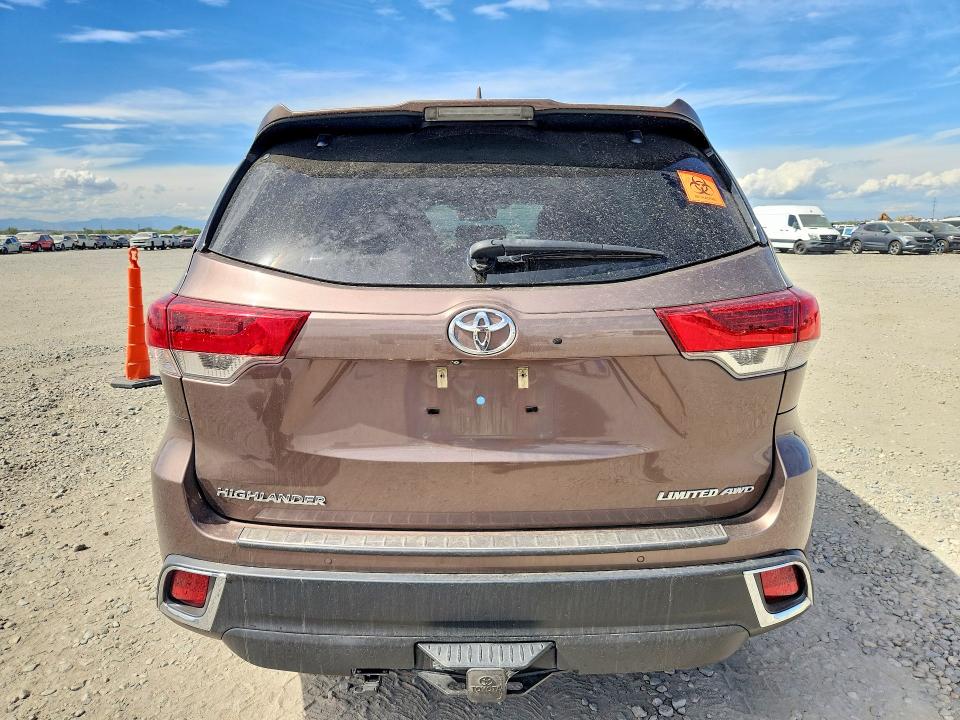 Продажа на аукционе авто 2017 Toyota Highlander, vin: 5TDDZRFH7HS403409, номер лота: 69001076