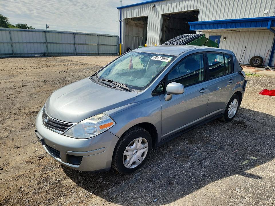 69317686 :رقم المزاد ، 3N1BC1CPXAL467044 vin ، 2010 Nissan Versa مزاد بيع