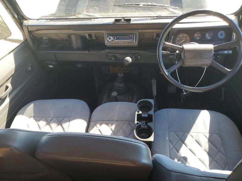 1997 Land Rover Defender მანქანა იყიდება აუქციონზე, vin: SALLDHM67TA997584, აუქციონის ნომერი: 70880566