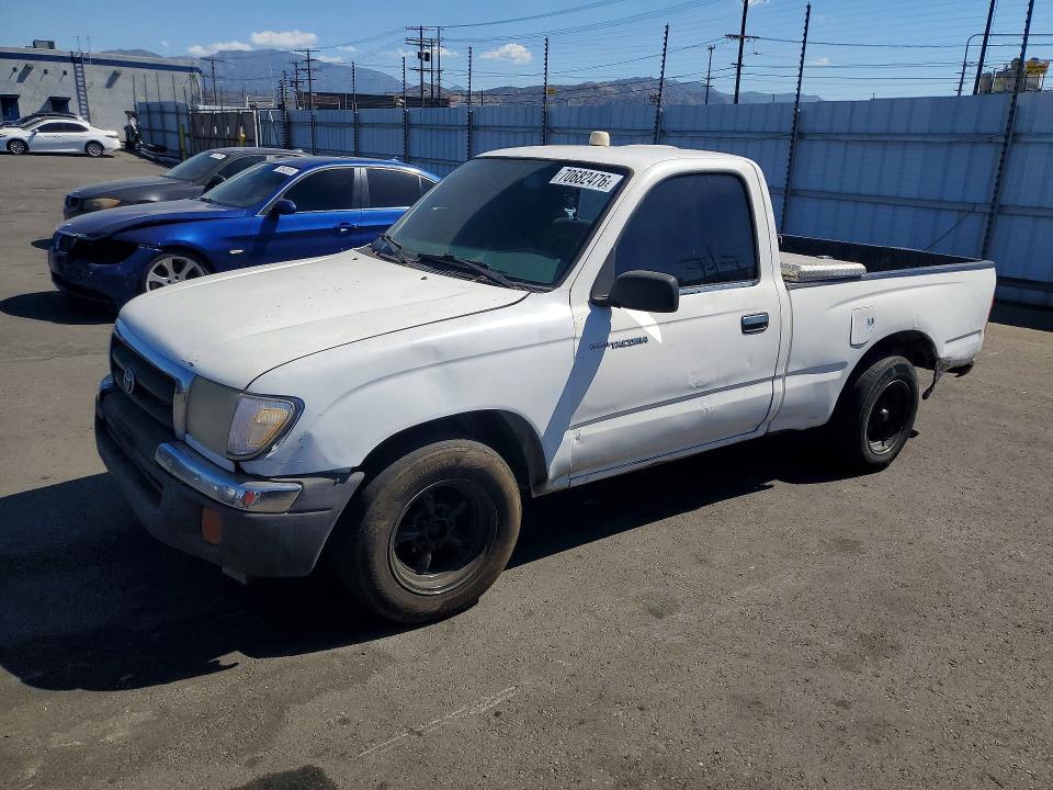 2000 Toyota Tacoma მანქანა იყიდება აუქციონზე, vin: 5TENL42N9YZ713357, აუქციონის ნომერი: 70682476