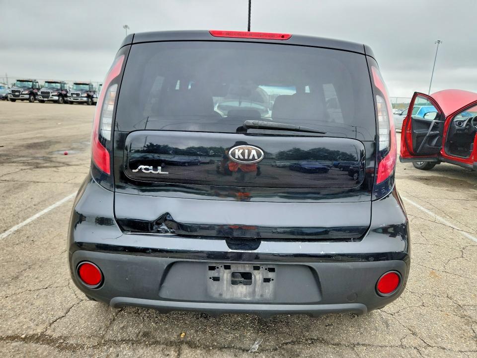 68968966 :رقم المزاد ، KNDJN2A27H7495088 vin ، 2017 Kia Soul مزاد بيع